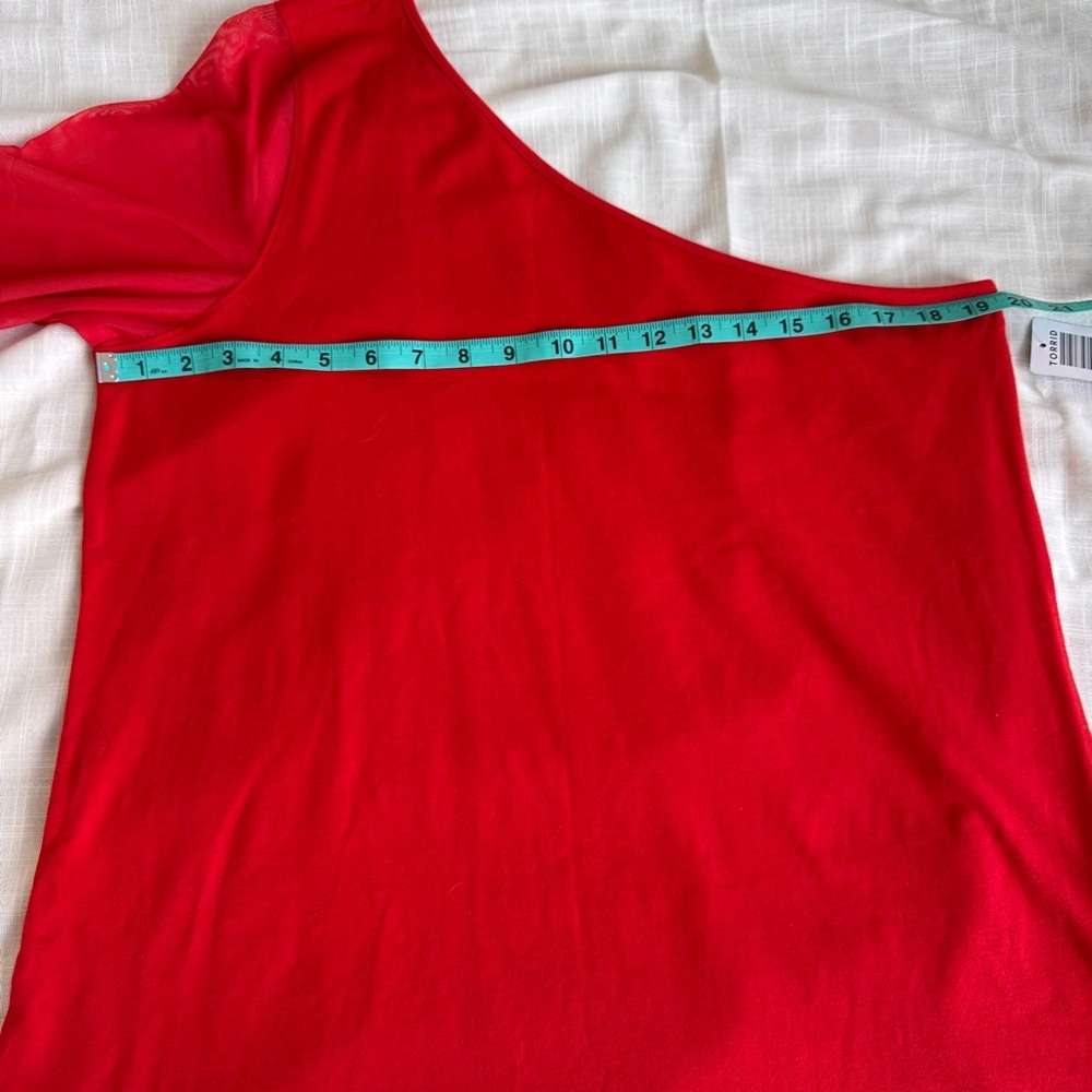 torrid Bright Red One-Shoulder Asymmetrical Tunic - Picture 5 of 6